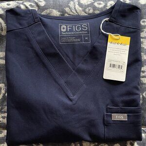 FIGS Leon Two-Pocket Top Men’s Navy Blue Technical Collection FM1500 Sz Med NWT